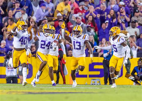 Jan 2, 2023 · The Boilermakers, the Big Ten West champions, lost 43-22 to Michigan in the Big Ten title game on Dec. 3. This is the first time LSU has ever faced Purdue and the sixth time the Tigers have played in the Citrus Bowl. What time and channel is the LSU football-Purdue game on? When: 12 p.m. CT. Channel: ABC. Where: Camping World Stadium. Betting ... 